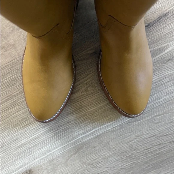 Frye Banana Camryn boot - Picture 6 of 7